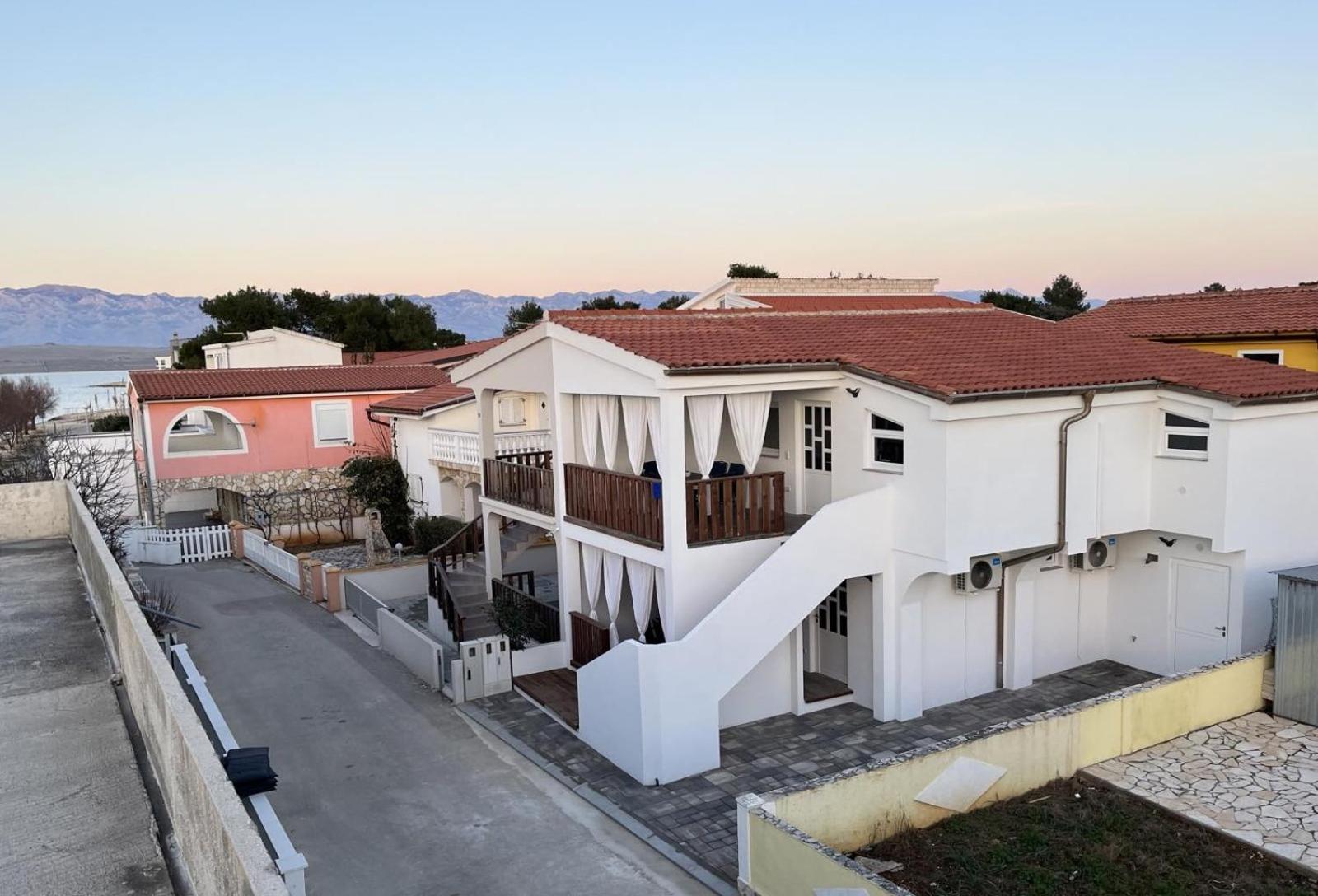 Sinisa Apartman Vir Exterior photo