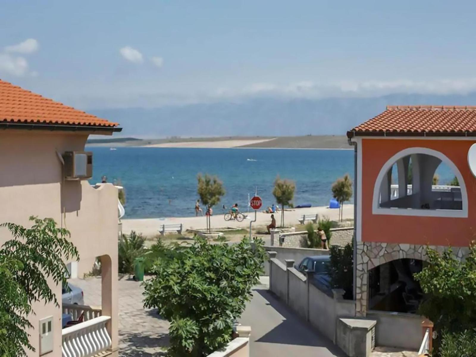 Sinisa Apartman Vir Exterior photo