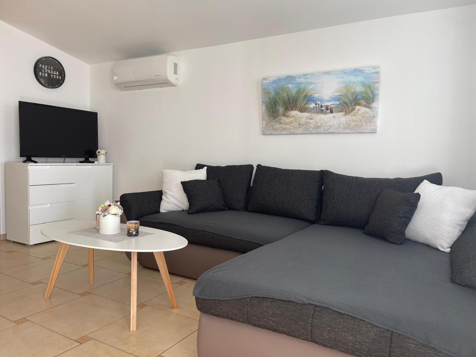 Sinisa Apartman Vir Exterior photo