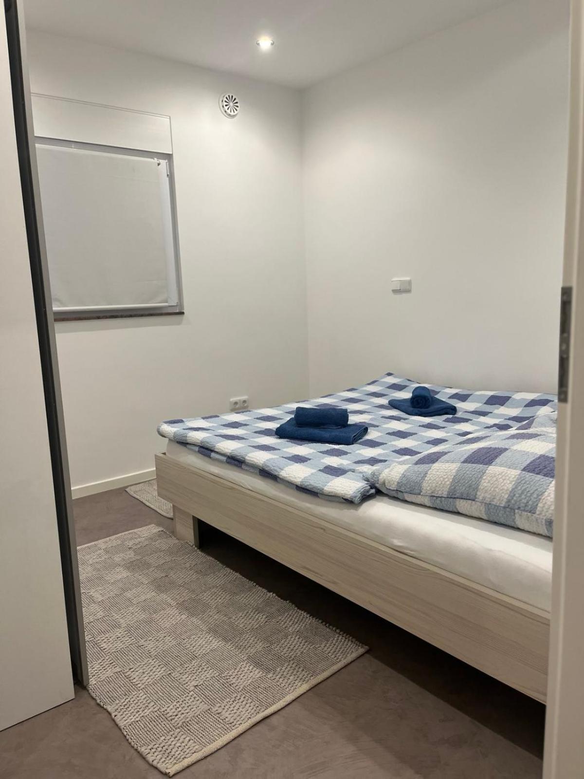Sinisa Apartman Vir Exterior photo