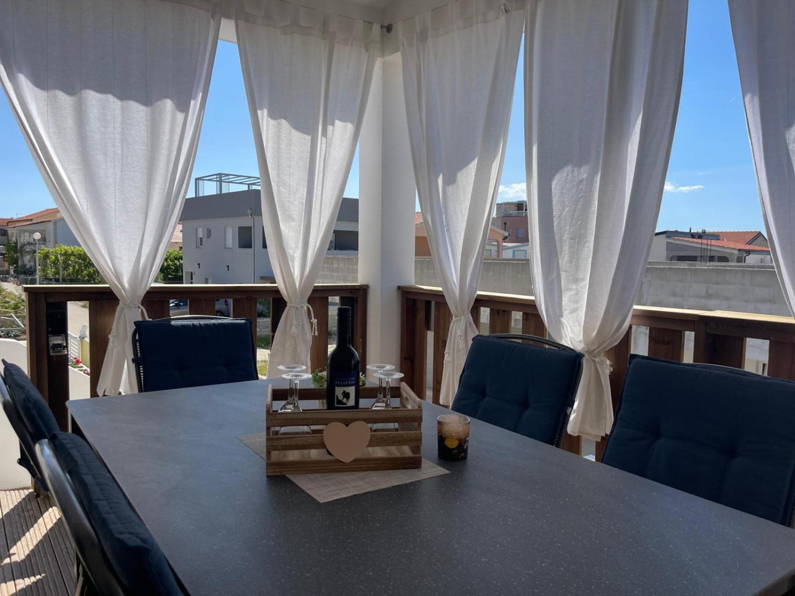 Sinisa Apartman Vir Exterior photo