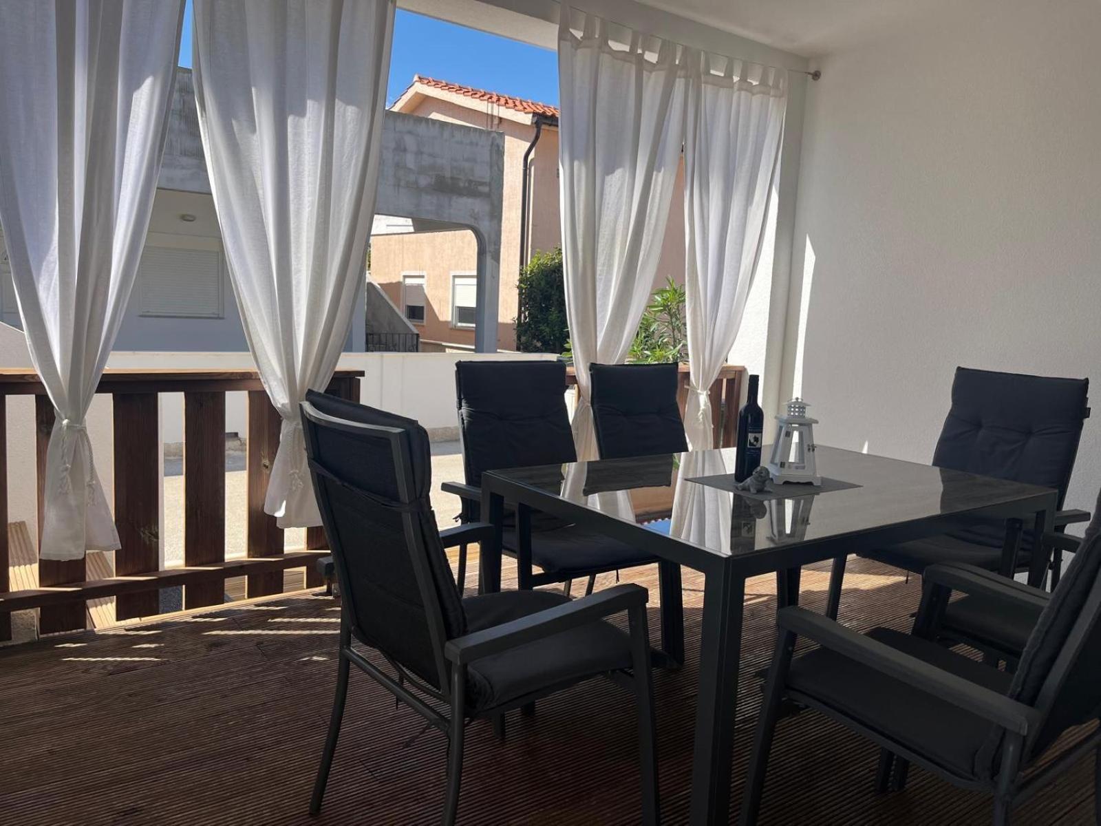 Sinisa Apartman Vir Exterior photo